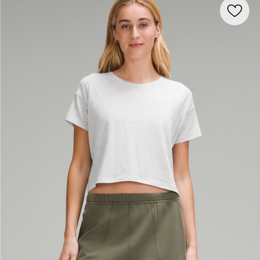 NWOT Lululemon Cates Tee heathered light grey size 6
